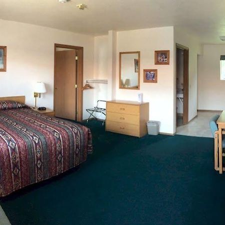 Mini Golden Inns Motel Hungry Horse エクステリア 写真